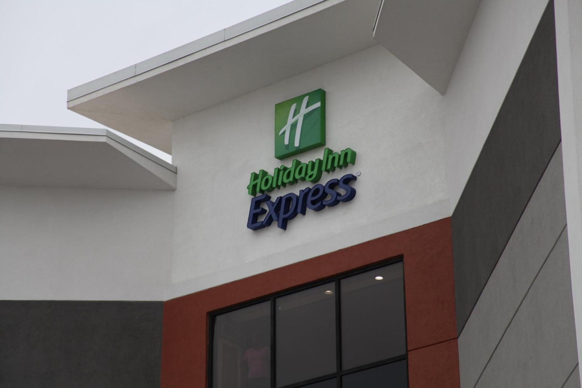 Holiday Inn Express - Rocky Mount - Sports Center By Ihg Exterior photo